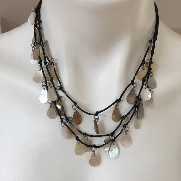 Jewelry - 3 tier layered sea shell necklace